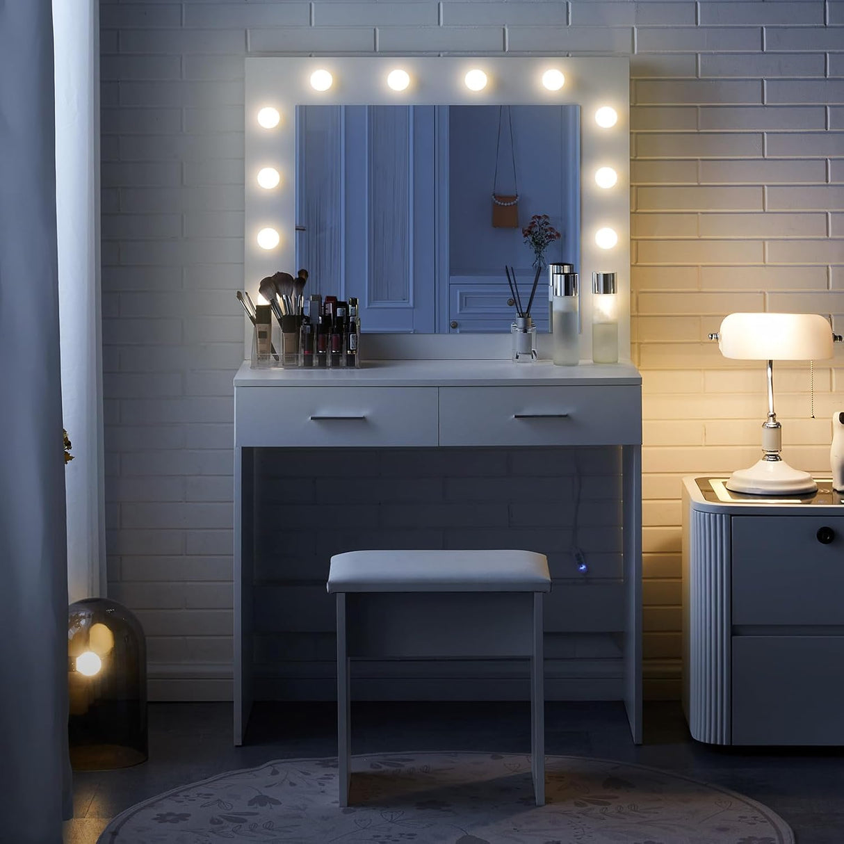 Tocador con espejo y luces LED